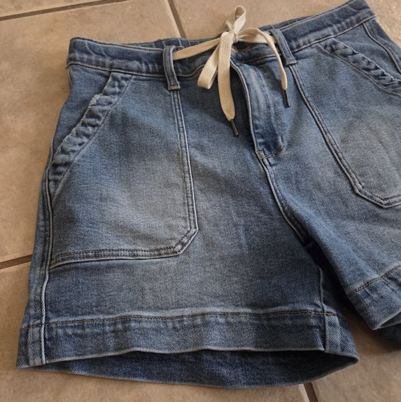Cuff Jogger Denim Shorts - Picture 2 of 5